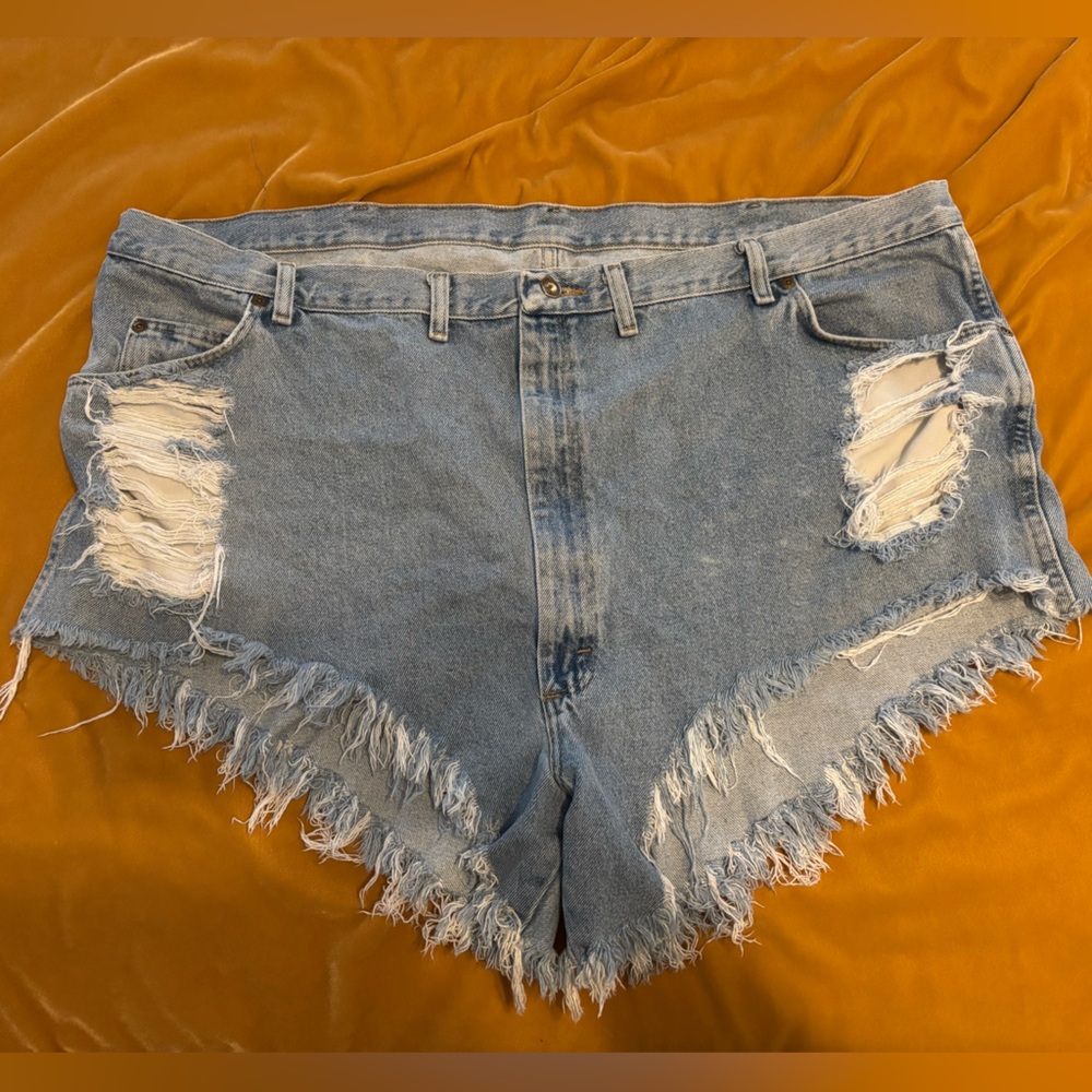 Distressed Wrangler Denim Shorts size 24